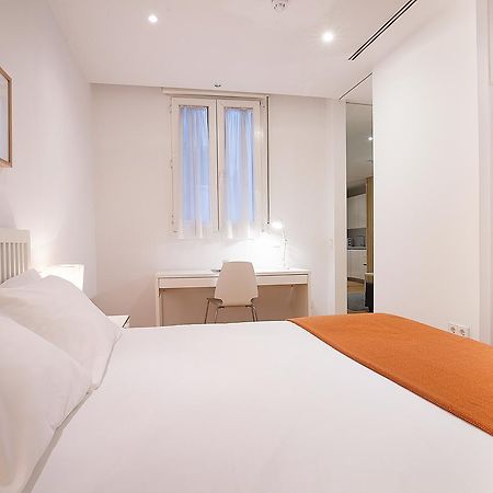 Apartamentos San Lorenzo 26 Мадрид Екстериор снимка