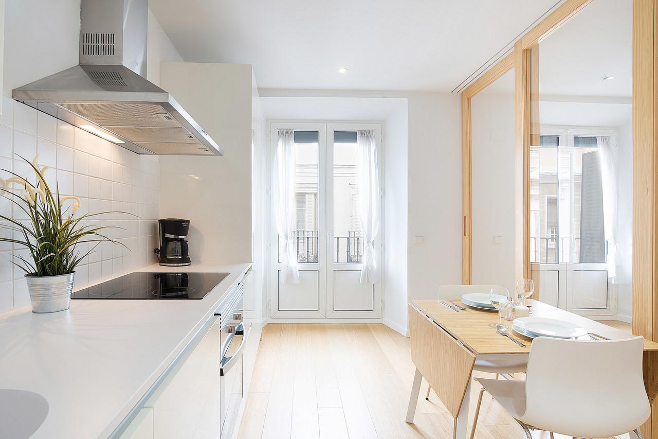 Apartamentos San Lorenzo 26 Мадрид Екстериор снимка