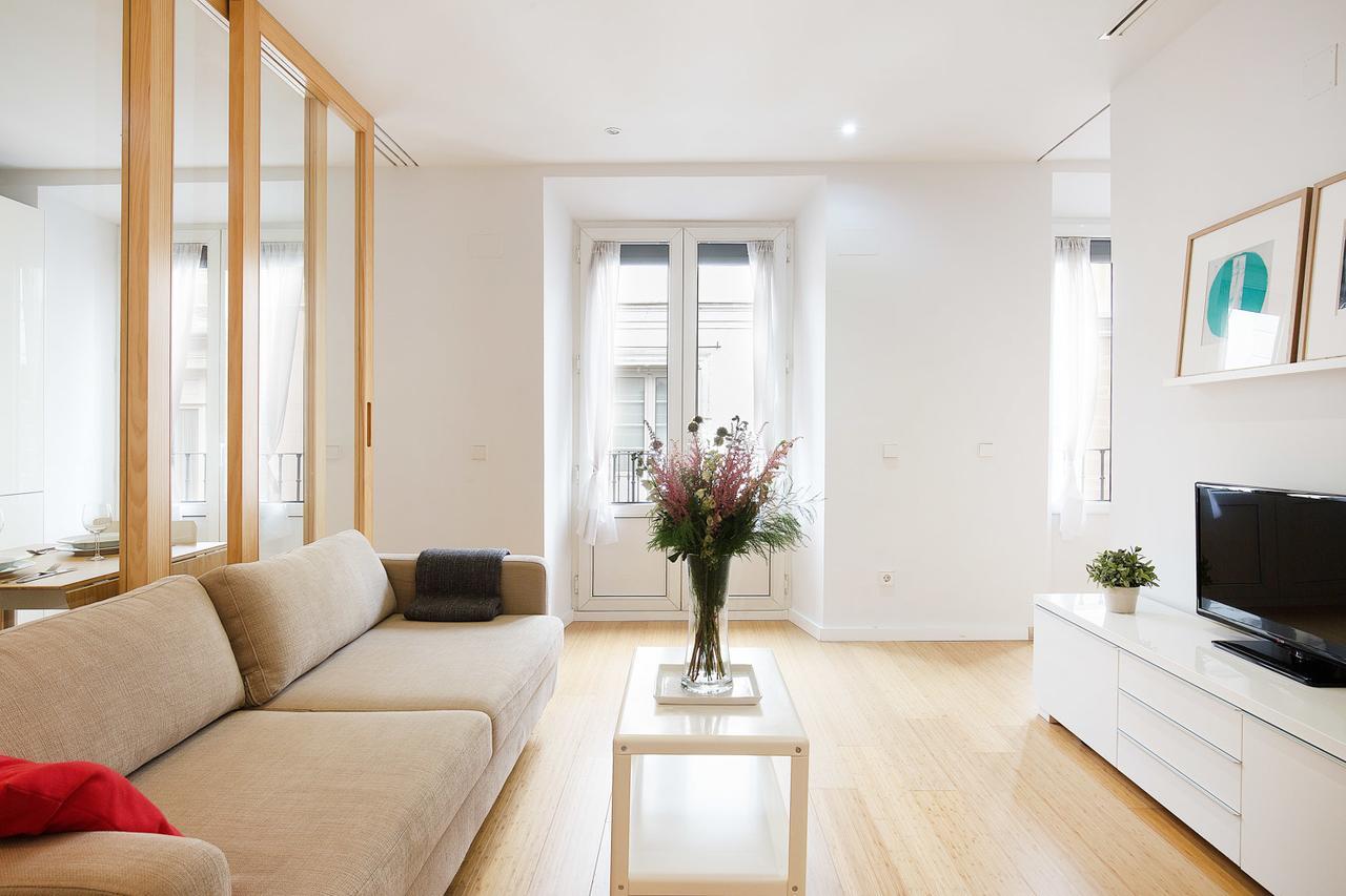 Apartamentos San Lorenzo 26 Мадрид Екстериор снимка