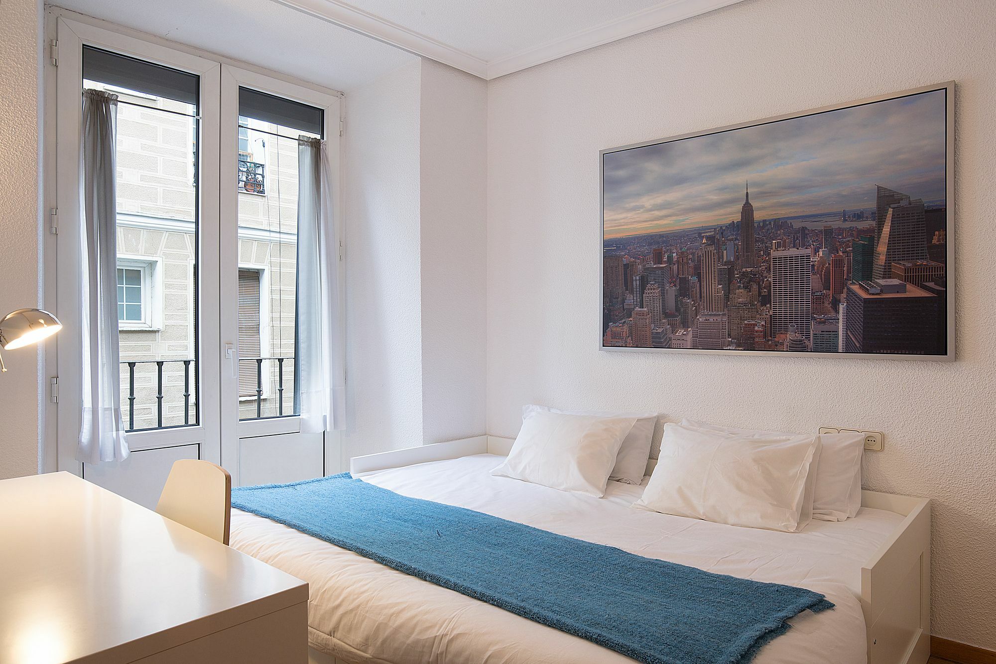 Apartamentos San Lorenzo 26 Мадрид Екстериор снимка