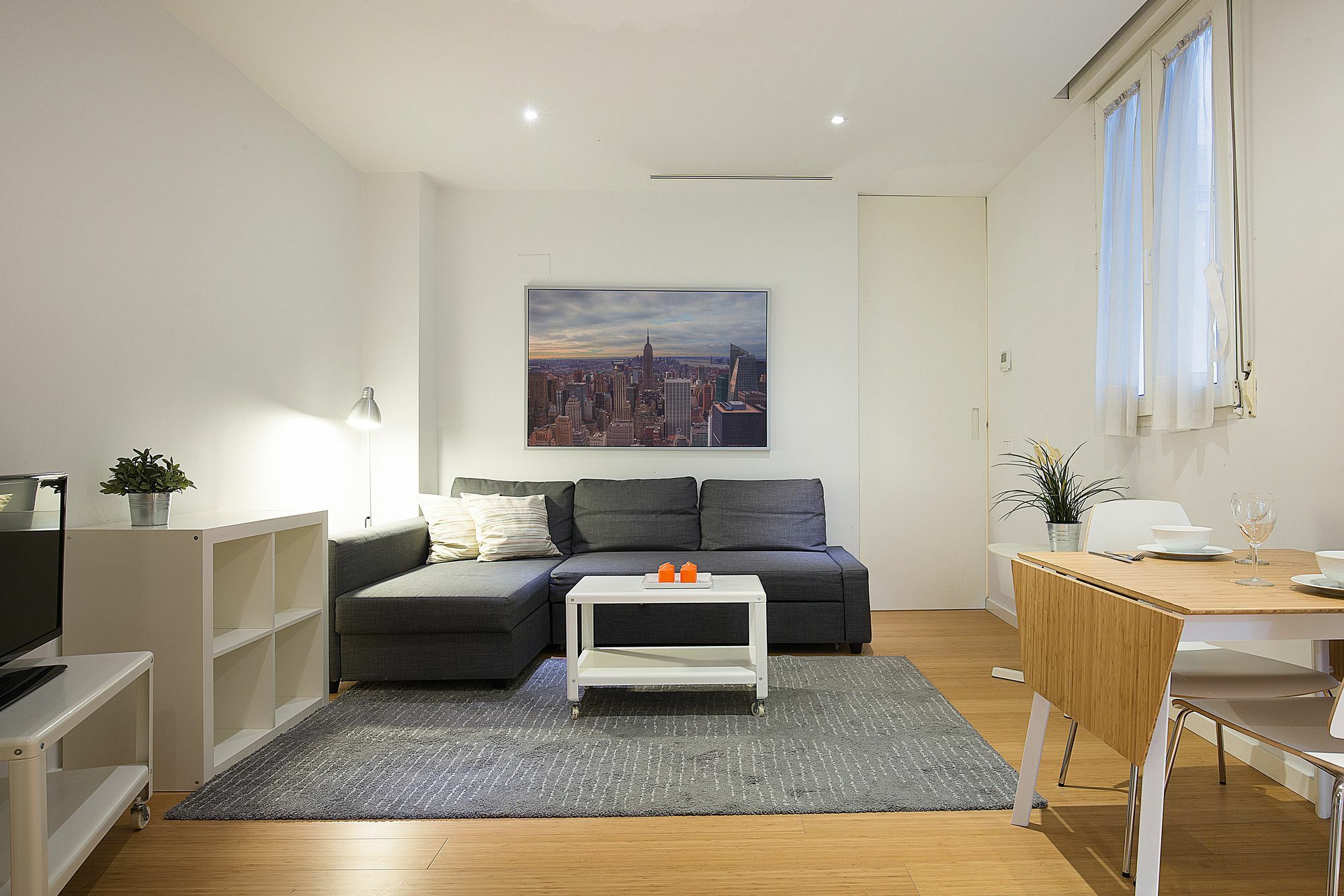 Apartamentos San Lorenzo 26 Мадрид Екстериор снимка