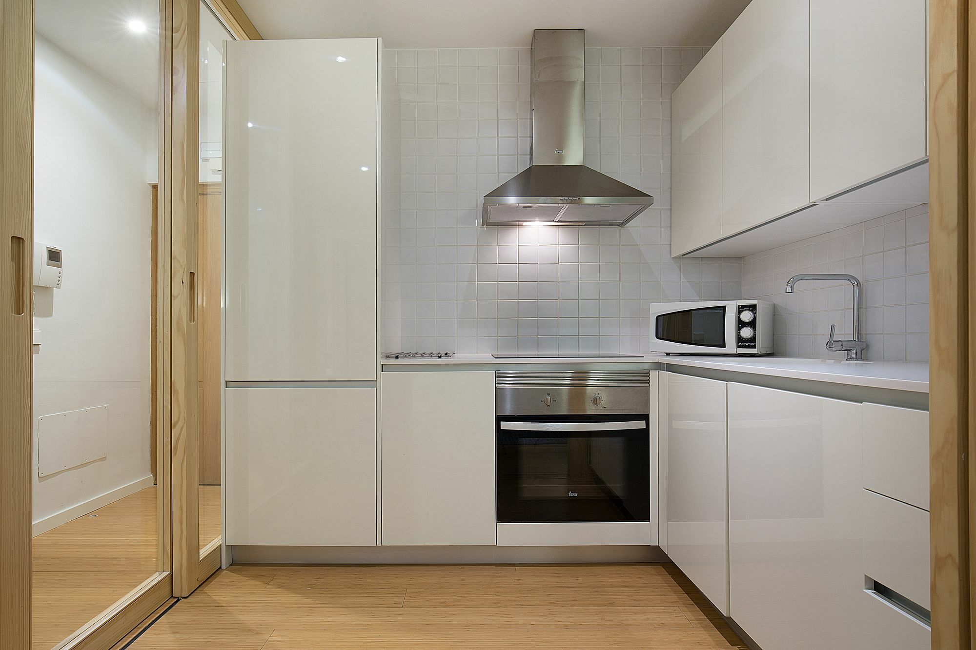 Apartamentos San Lorenzo 26 Мадрид Екстериор снимка