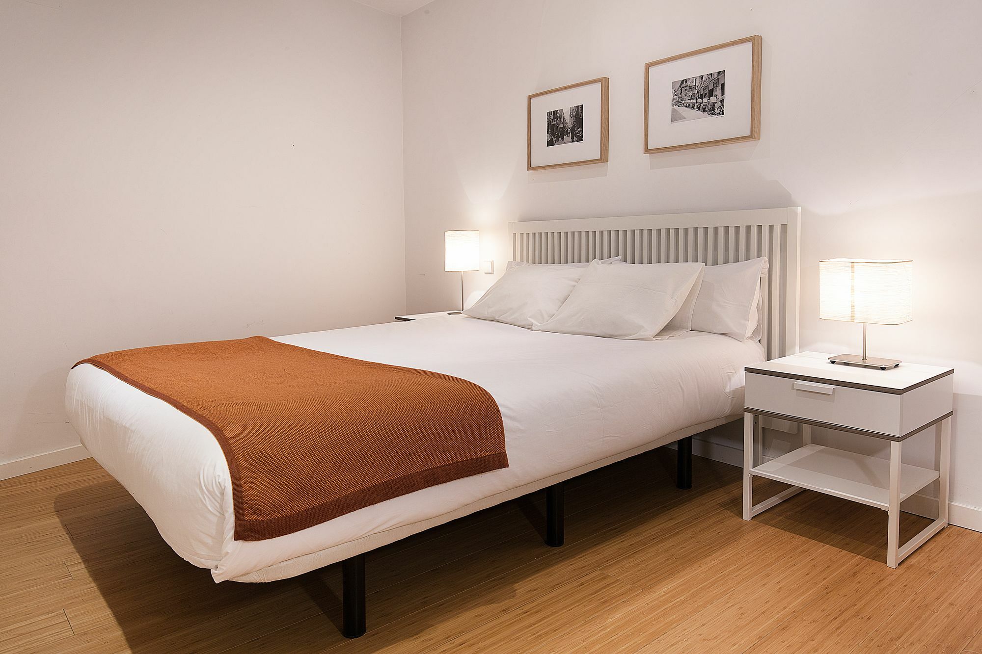 Apartamentos San Lorenzo 26 Мадрид Екстериор снимка